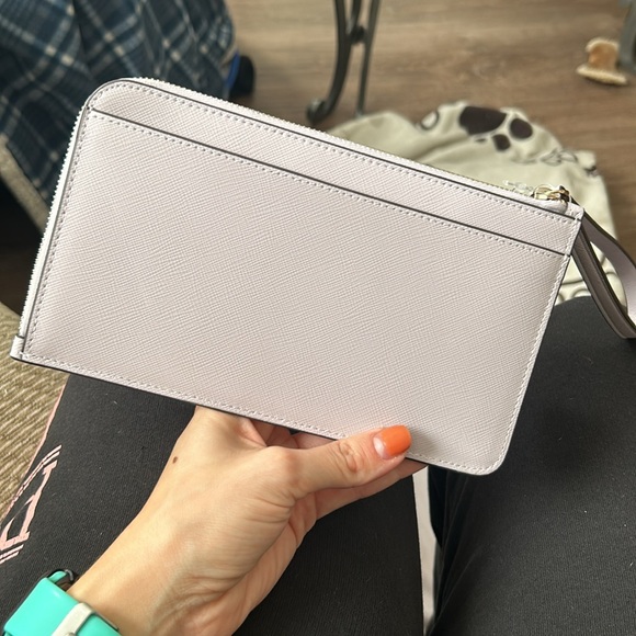 NWT kate spade wristlet - Picture 3 of 5